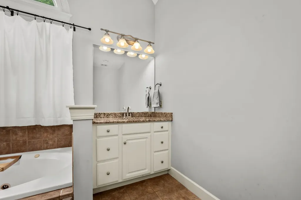 3418 Lawncrest Cove Murfreesboro TN 37129