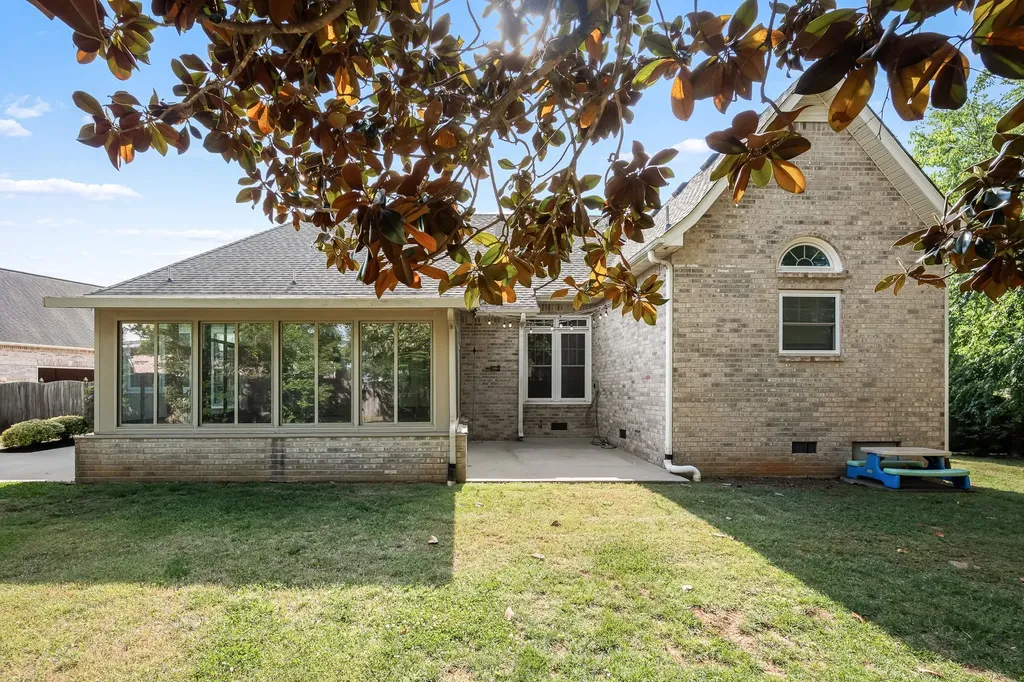 3418 Lawncrest Cove Murfreesboro TN 37129