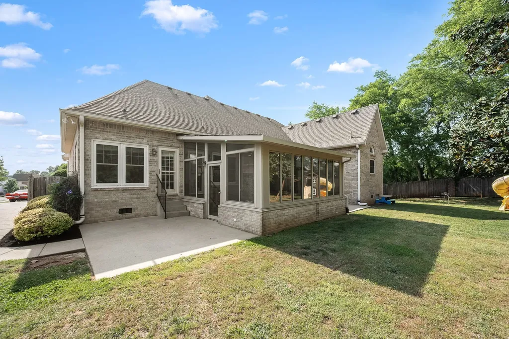 3418 Lawncrest Cove Murfreesboro TN 37129