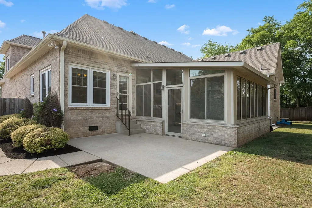 3418 Lawncrest Cove Murfreesboro TN 37129