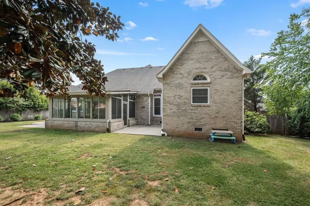 3418 Lawncrest Cove Murfreesboro TN 37129