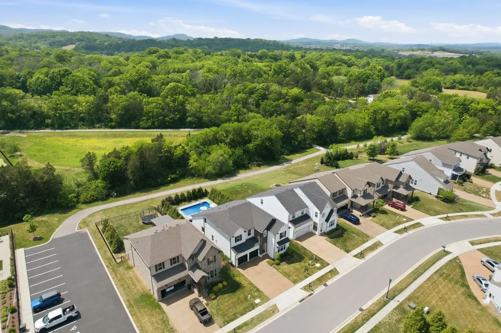 1113 Mcclellan Lane Nolensville TN 37135