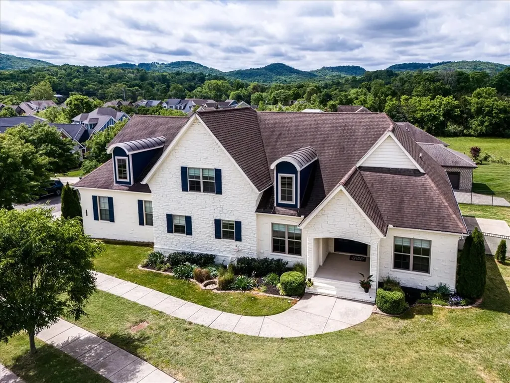 5109 Falling Water Road Nolensville TN 37135