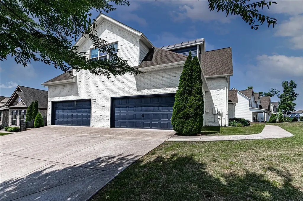 5109 Falling Water Road Nolensville TN 37135