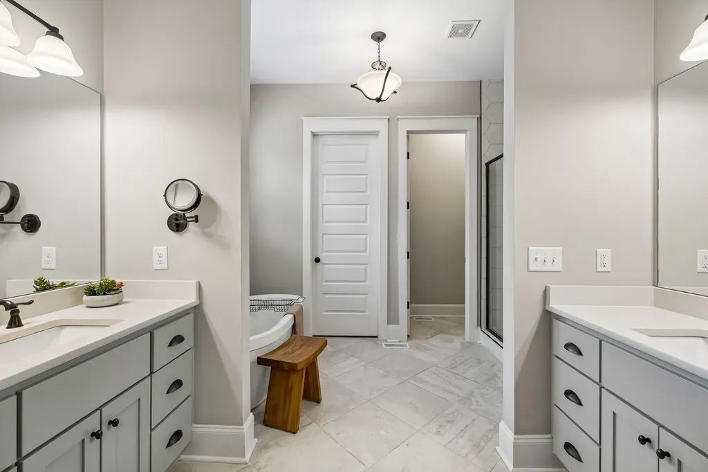242 Rich Circle Franklin TN 37064