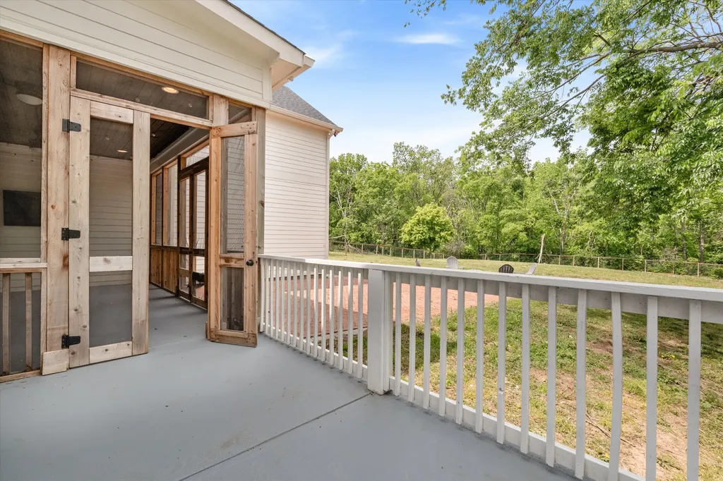3866 Hutson Avenue Nashville TN 37216