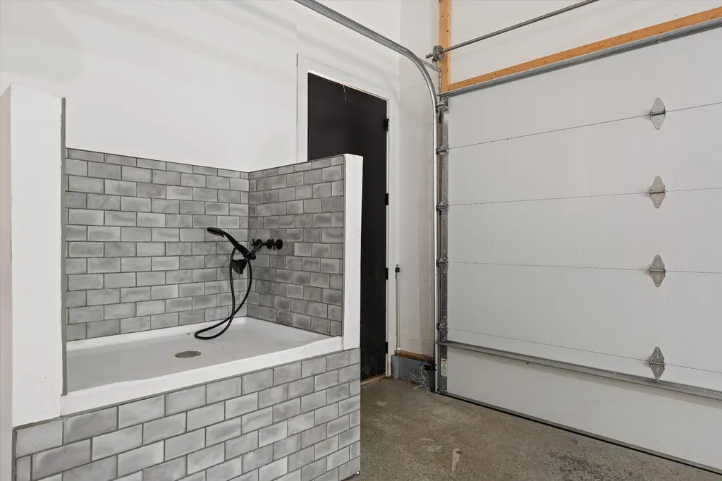 3866 Hutson Avenue Nashville TN 37216