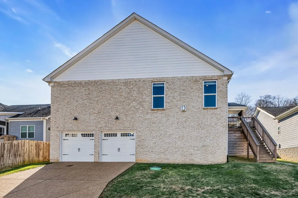 111 Ellersly Way Kingston Springs TN 37082