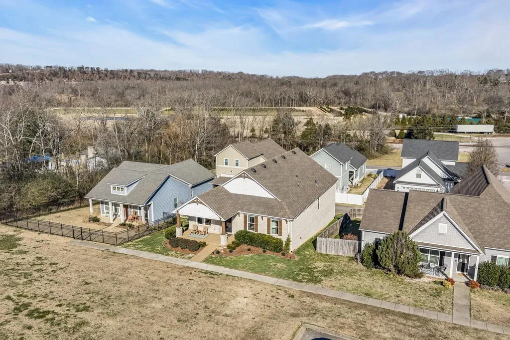 111 Ellersly Way Kingston Springs TN 37082