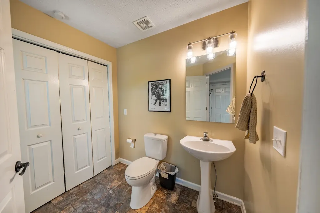 200 Westlynn Drive Lebanon TN 37087