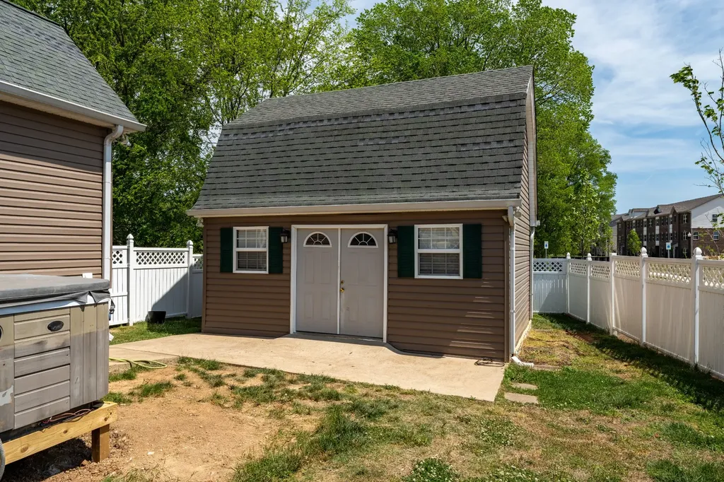 200 Westlynn Drive Lebanon TN 37087