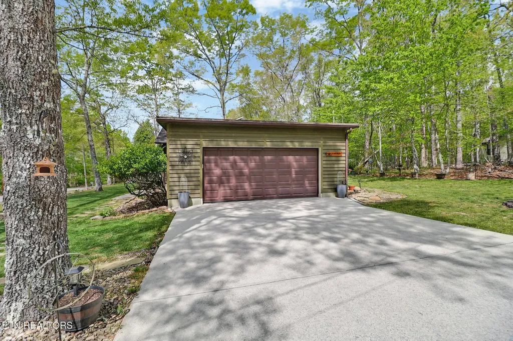 129 Norcross Road Crossville TN 38558