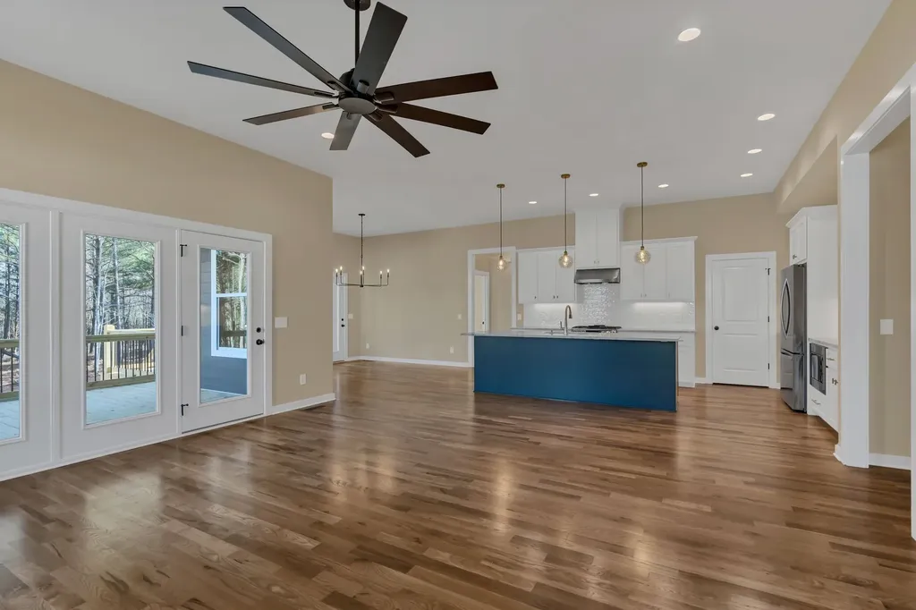 211 Beechwood Court, W Pegram TN 37143