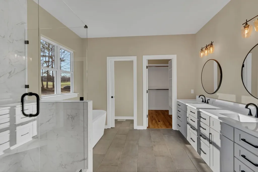 211 Beechwood Court, W Pegram TN 37143