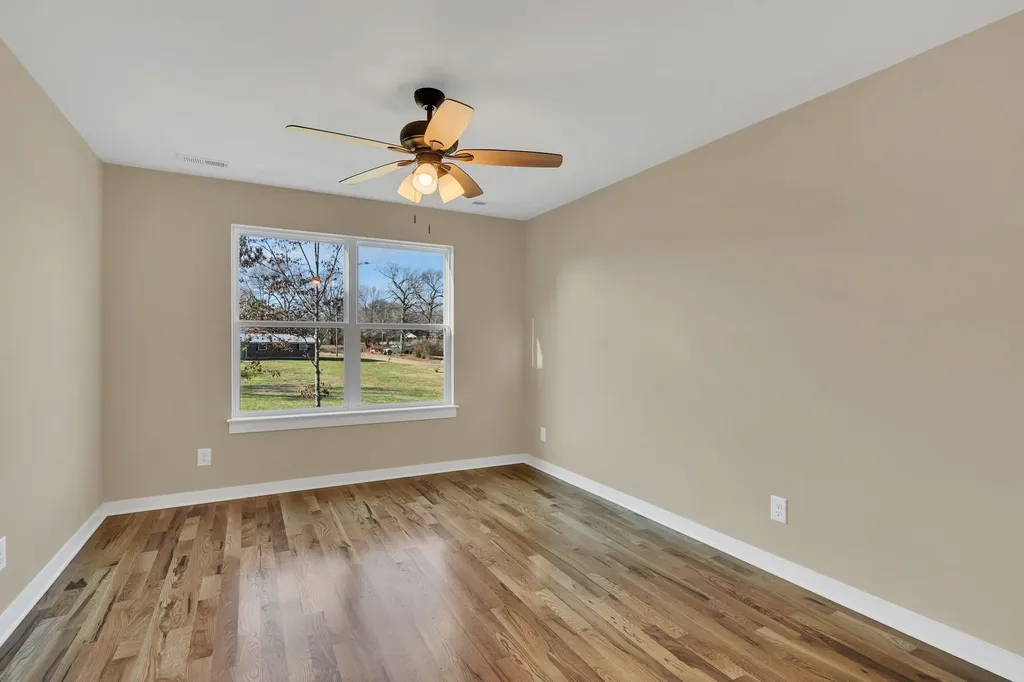 211 Beechwood Court, W Pegram TN 37143
