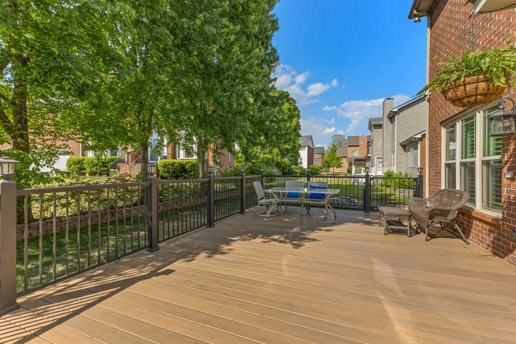 318 Logans Circle Franklin TN 37067