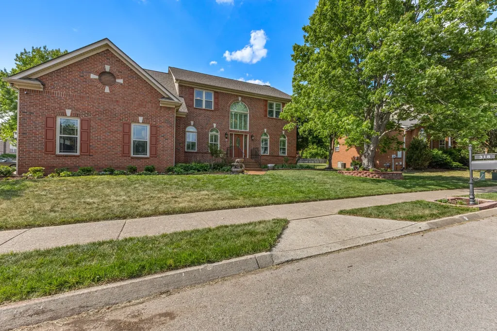 318 Logans Circle Franklin TN 37067