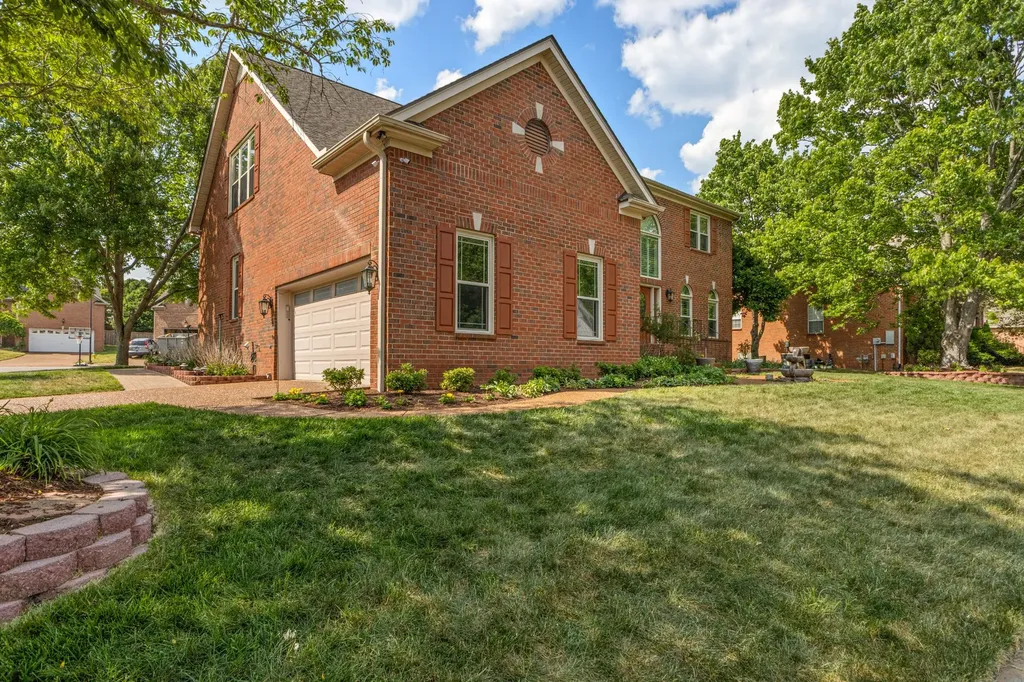 318 Logans Circle Franklin TN 37067