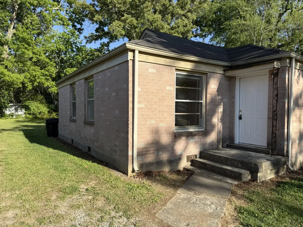 714 Ridgelawn Place Tullahoma TN 37388