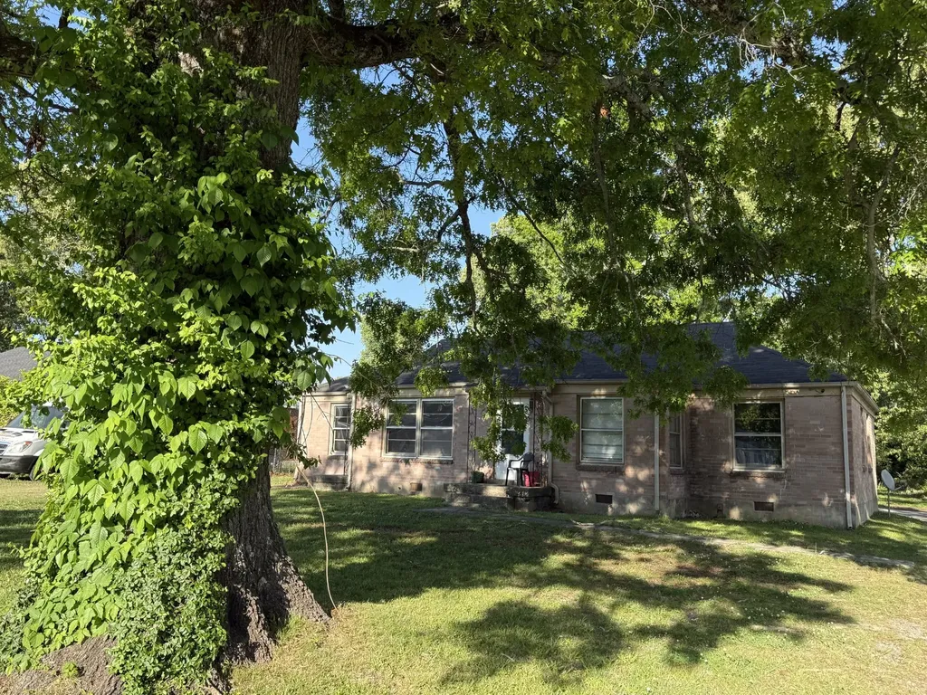 714 Ridgelawn Place Tullahoma TN 37388