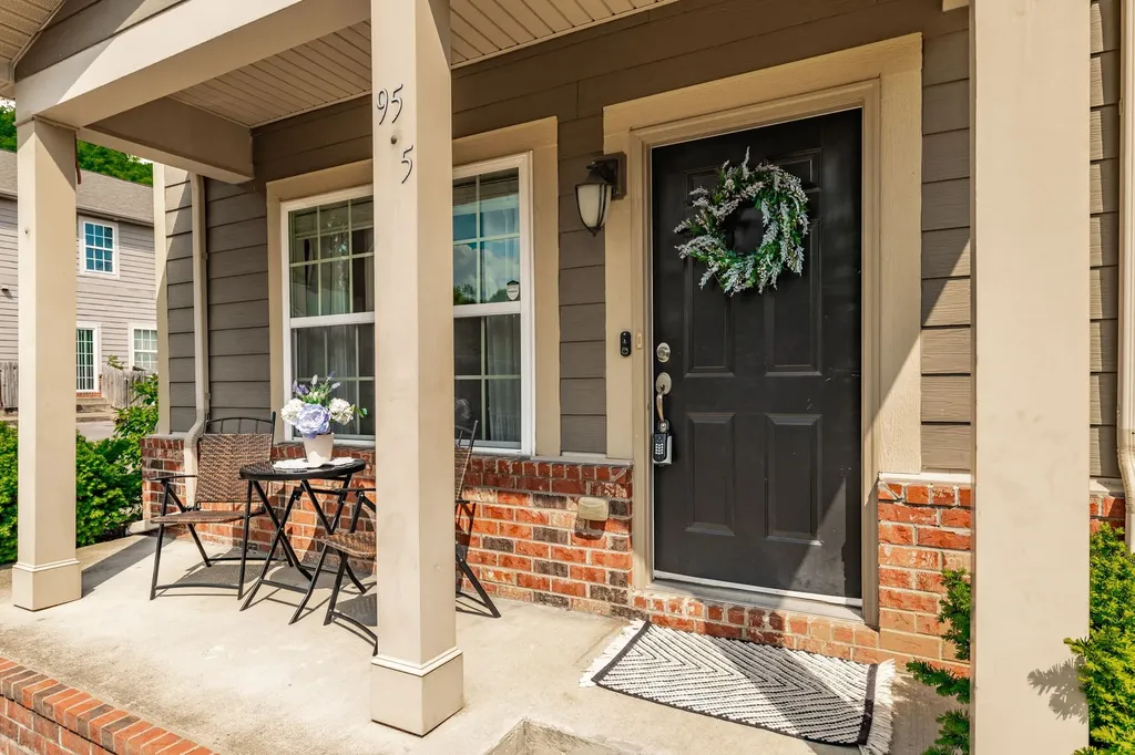 95 Plumlee Drive Hendersonville TN 37075