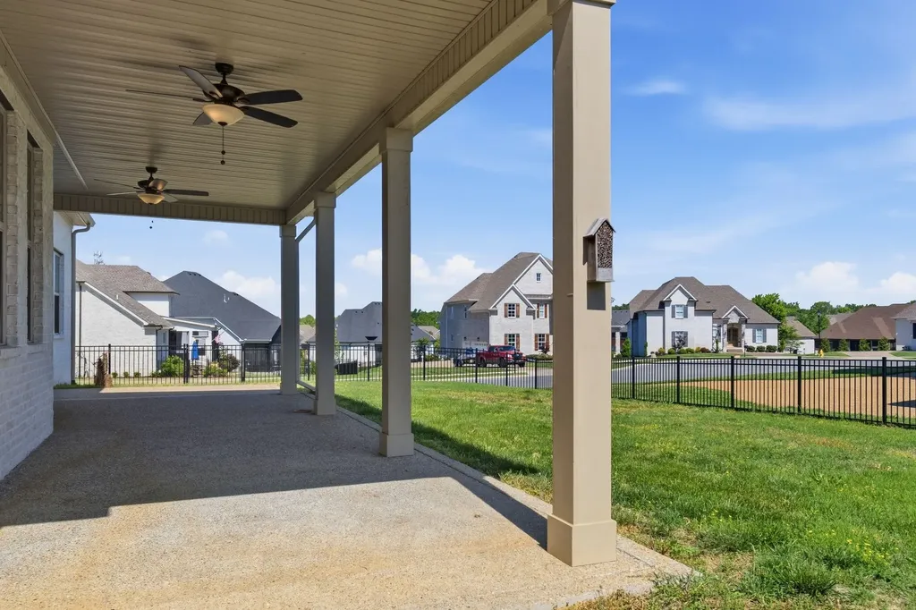 117 Scarsdale Dr, S Hendersonville TN 37075
