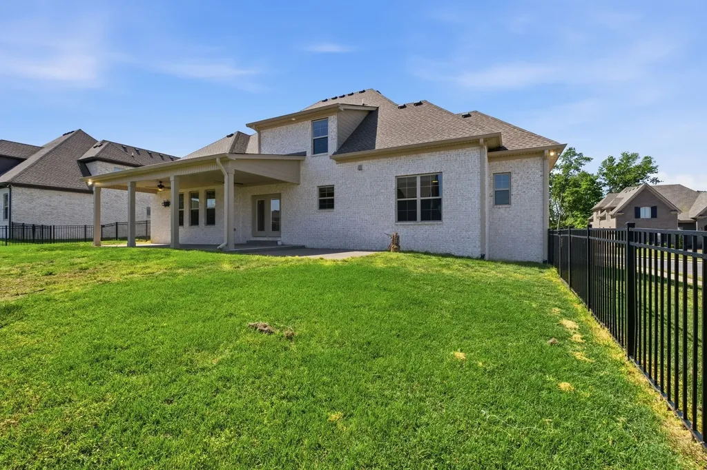 117 Scarsdale Dr, S Hendersonville TN 37075