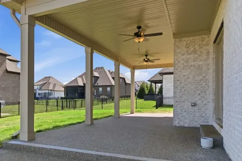 117 Scarsdale Dr, S Hendersonville TN 37075