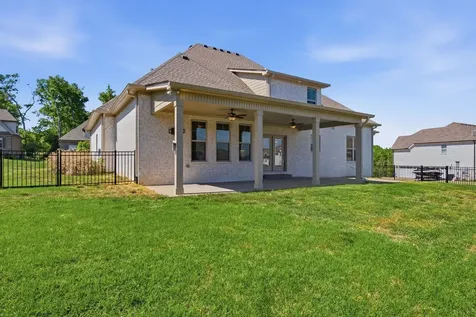 117 Scarsdale Dr, S Hendersonville TN 37075