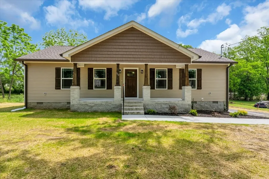 314 Spring Street Wartrace TN 37183