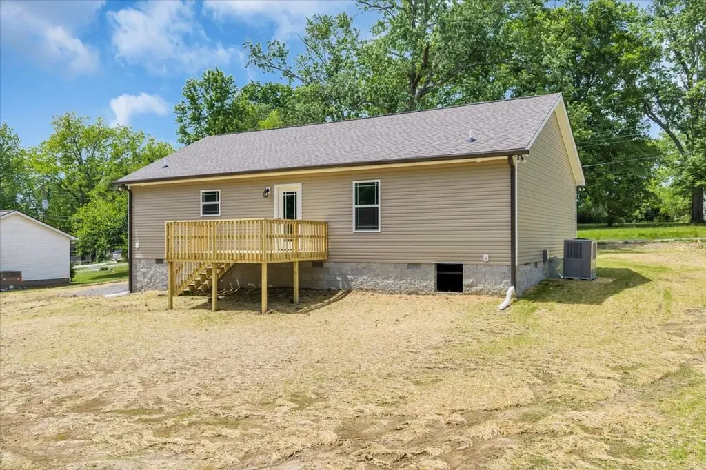 314 Spring Street Wartrace TN 37183