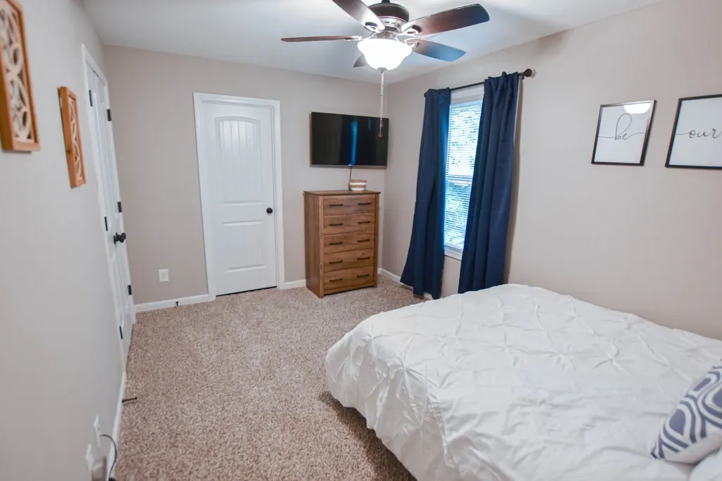 219 Smithson Lane Clarksville TN 37040