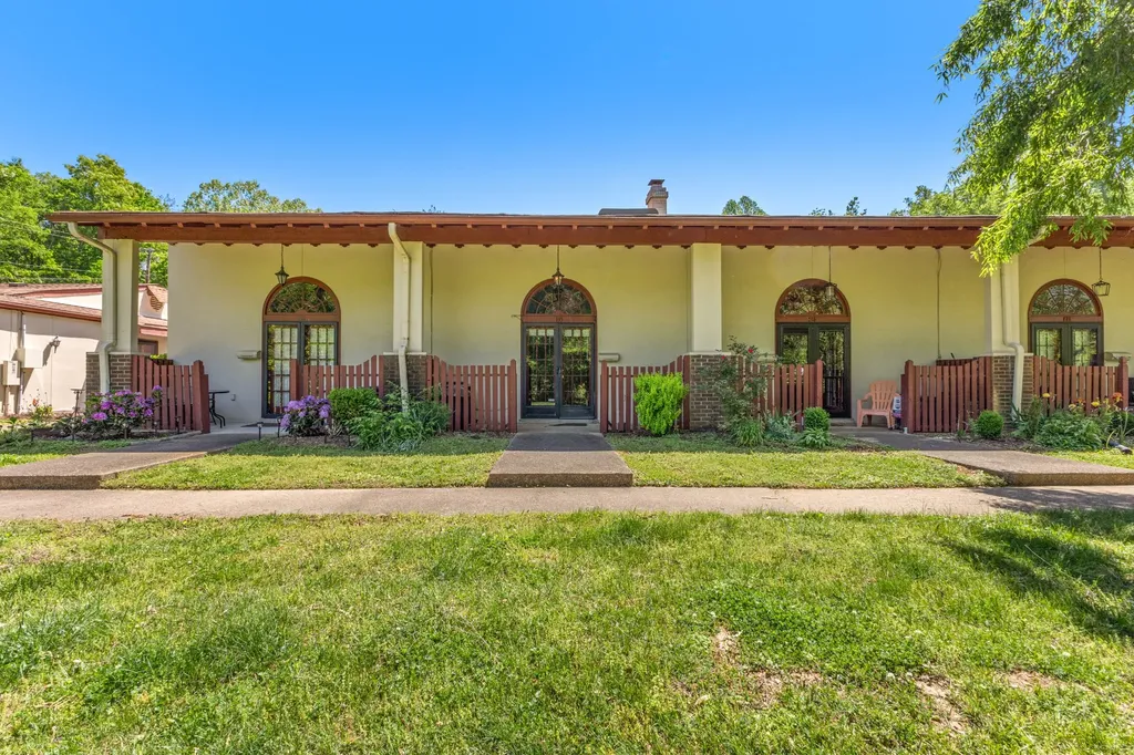 214 Old Hickory Boulevard Nashville TN 37221