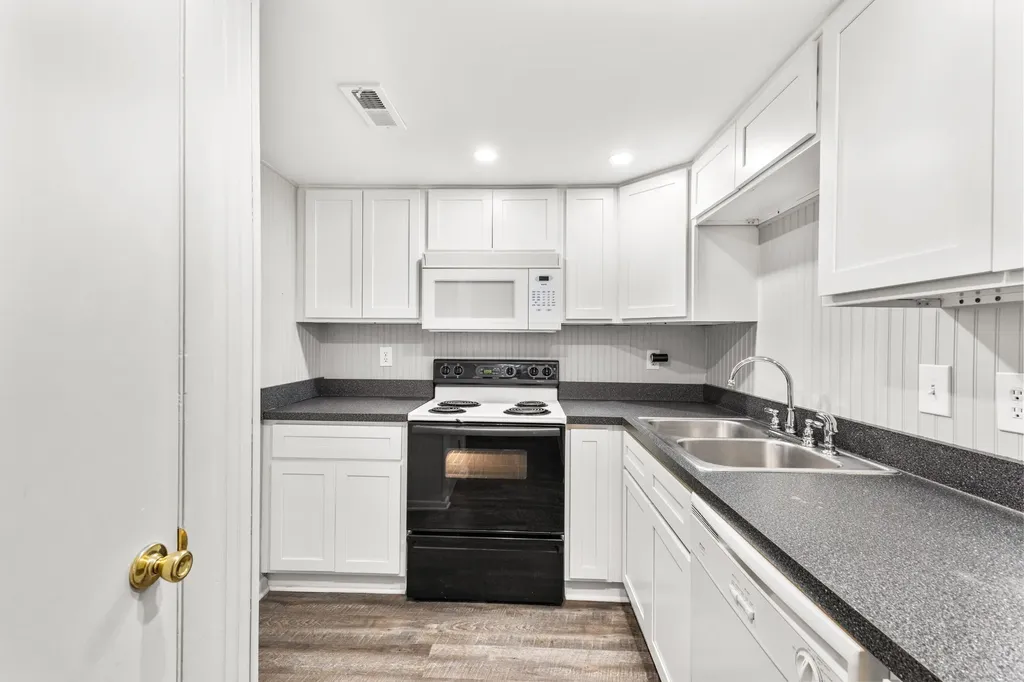 214 Old Hickory Boulevard Nashville TN 37221