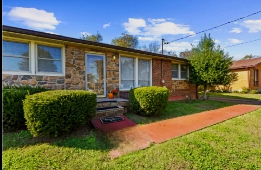 4025 Kings Circle Nashville TN 37218