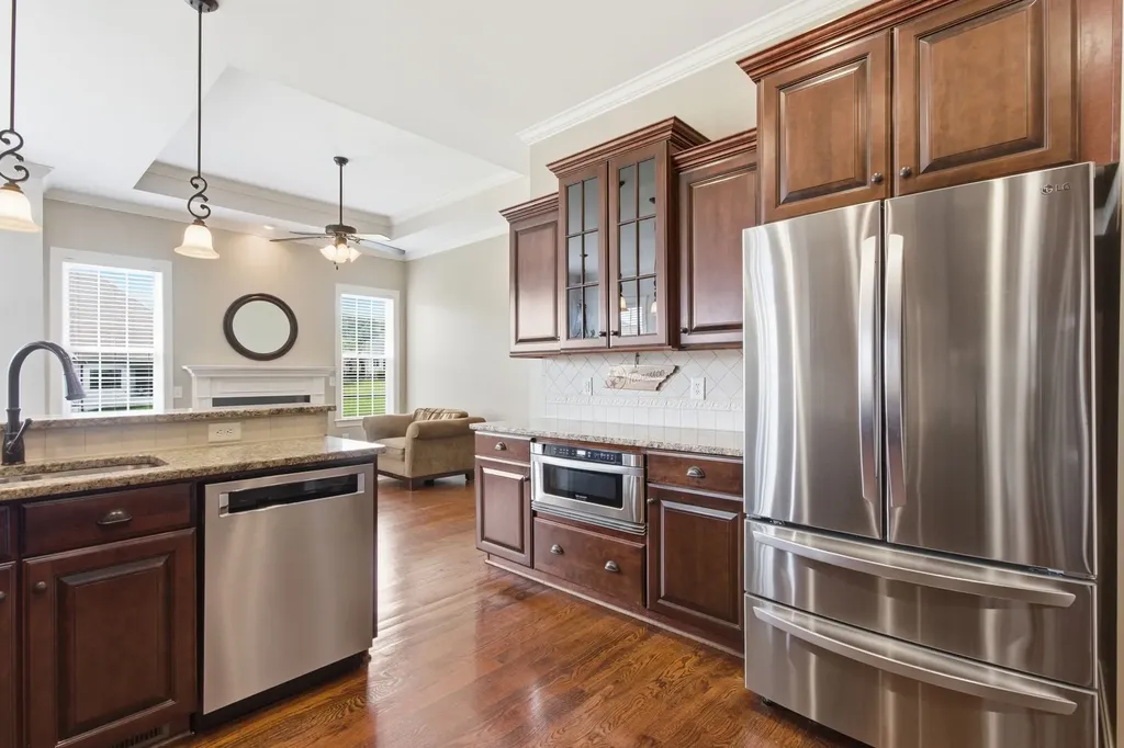 2083 Autumn Ridge Way Spring Hill TN 37174
