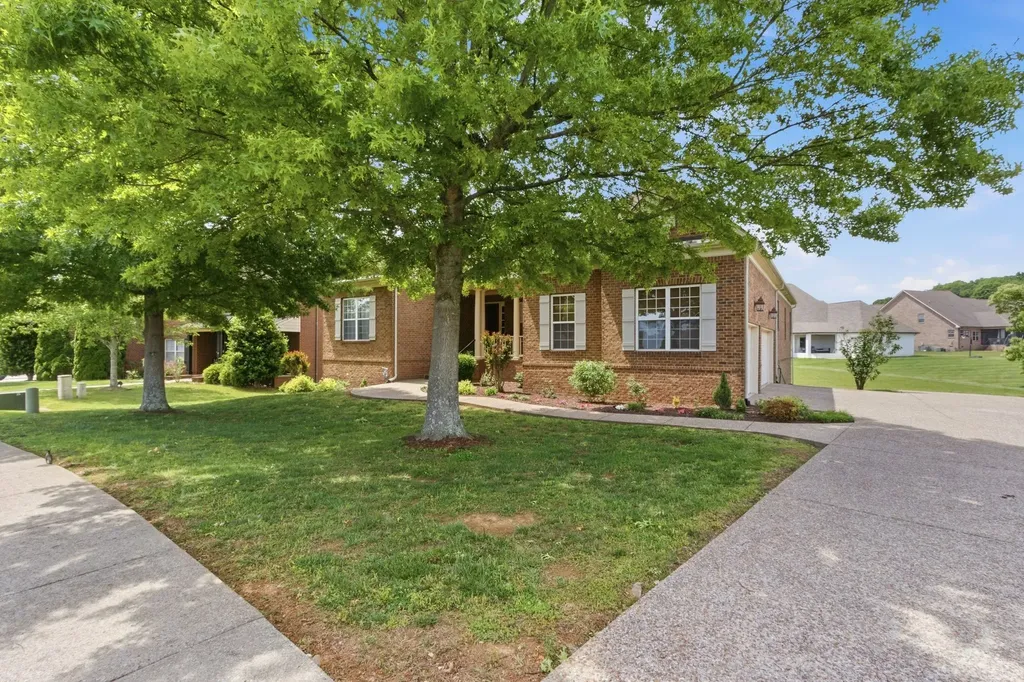 2083 Autumn Ridge Way Spring Hill TN 37174