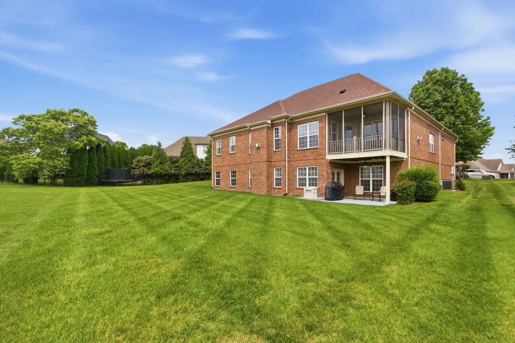 2083 Autumn Ridge Way Spring Hill TN 37174