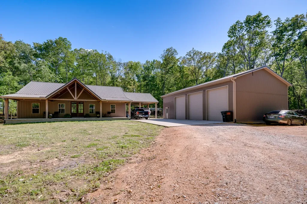 14 Ashley Court Lawrenceburg TN 38464