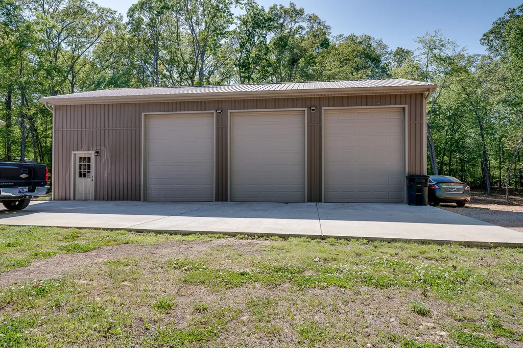 14 Ashley Court Lawrenceburg TN 38464
