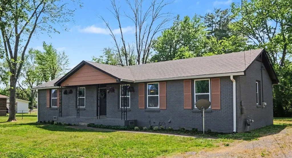 1214 Rutherford Street Murfreesboro TN 37130