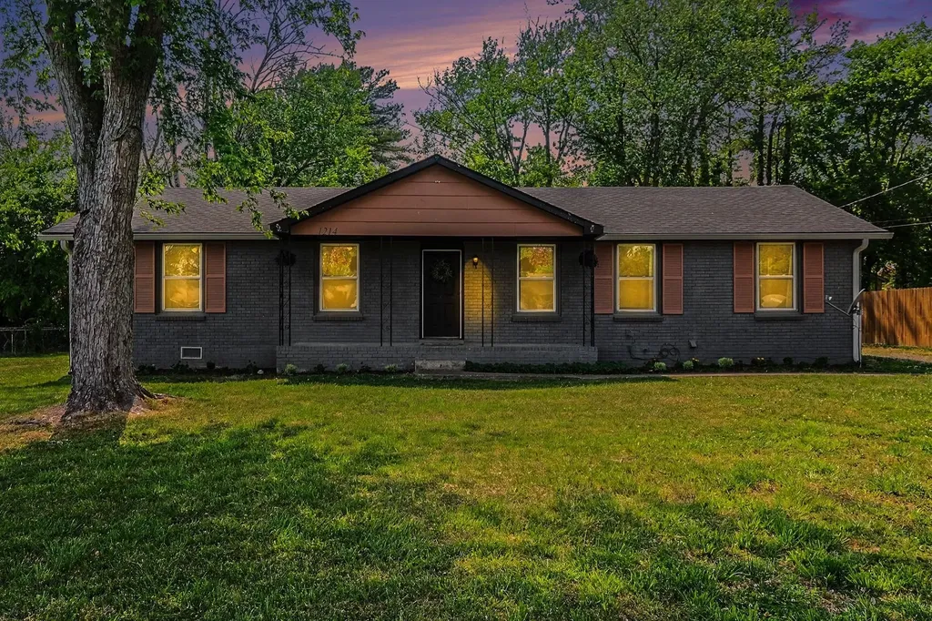 1214 Rutherford Street Murfreesboro TN 37130