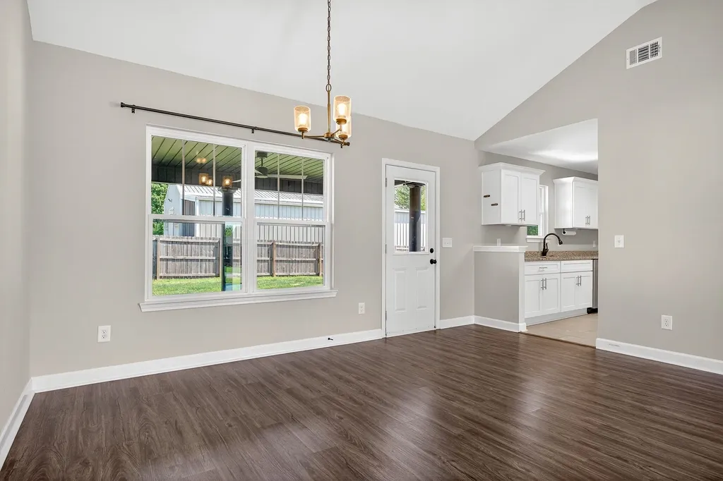 702 Cill Street Smithville TN 37166