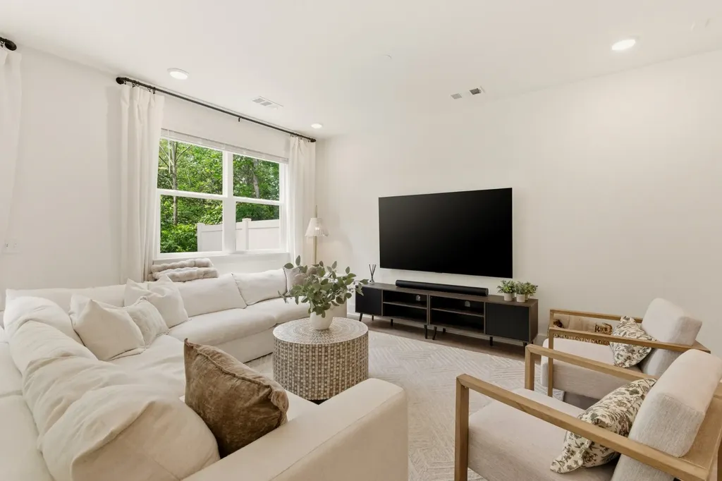 6006 Mill Tree Court Nashville TN 37221