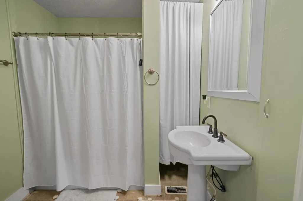 427 Rome Pike Lebanon TN 37087