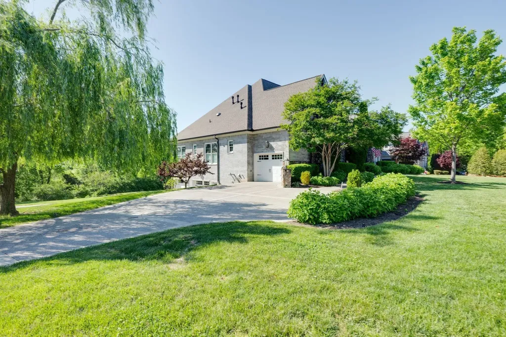 3333 Trimble Road Nashville TN 37215