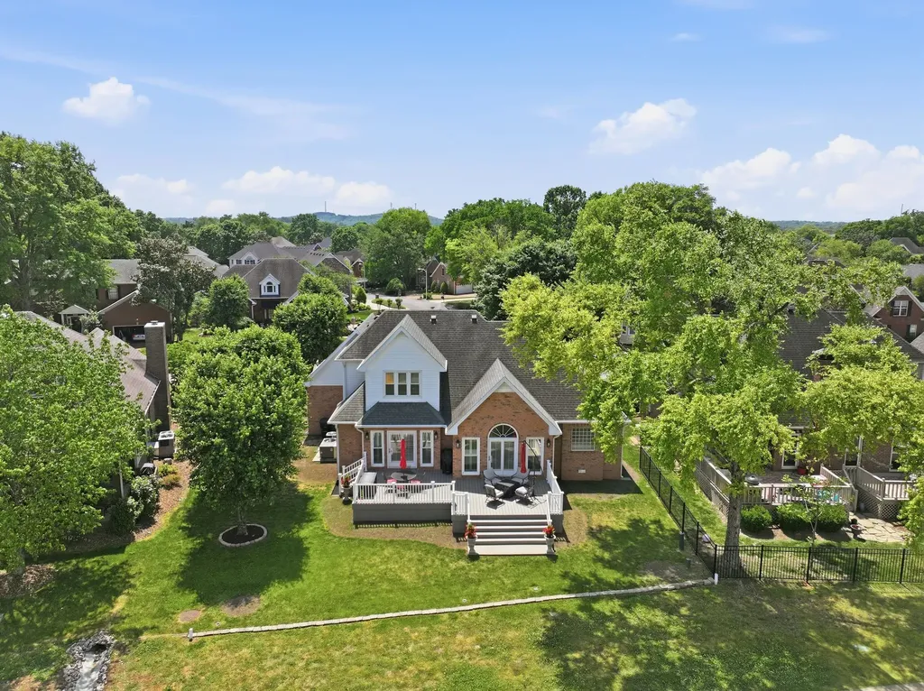 203 Black Hawk Way Murfreesboro TN 37127