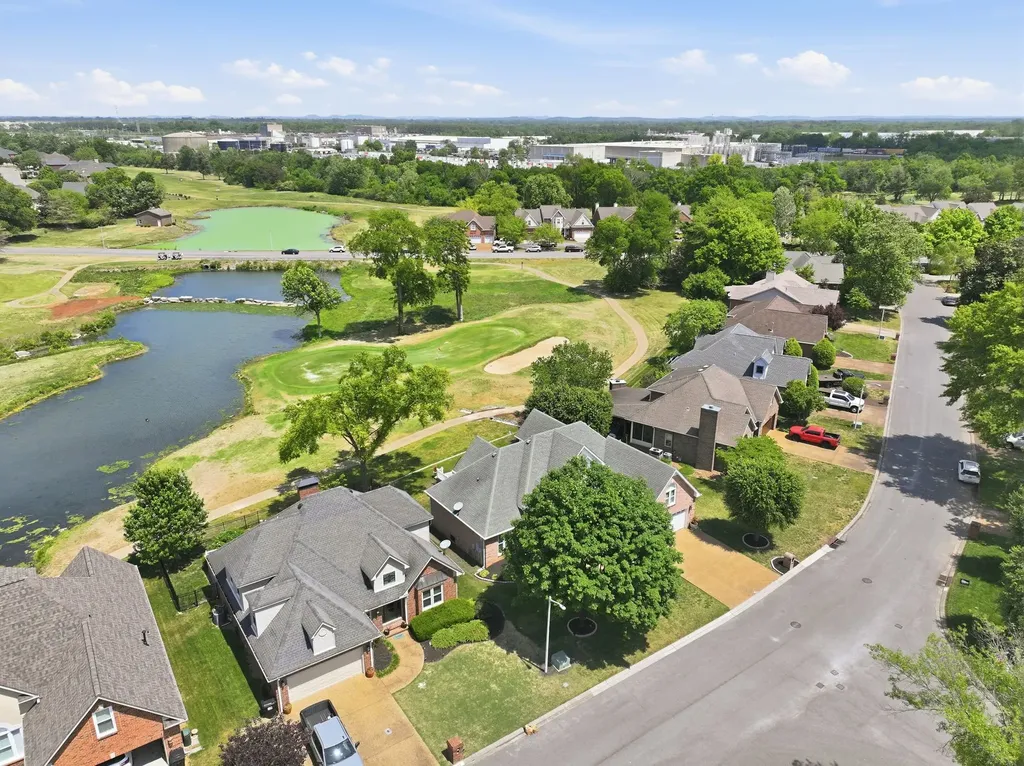 203 Black Hawk Way Murfreesboro TN 37127