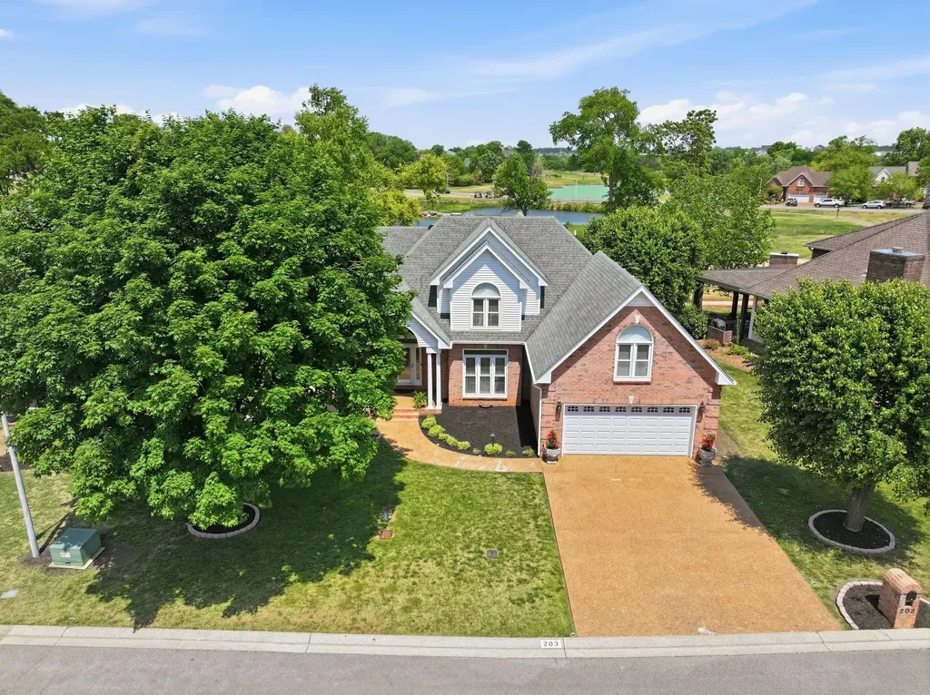 203 Black Hawk Way Murfreesboro TN 37127