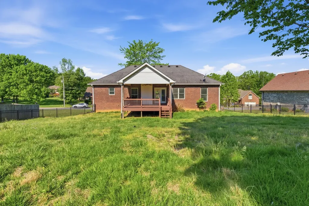 2010 Rebekah Drive Greenbrier TN 37073
